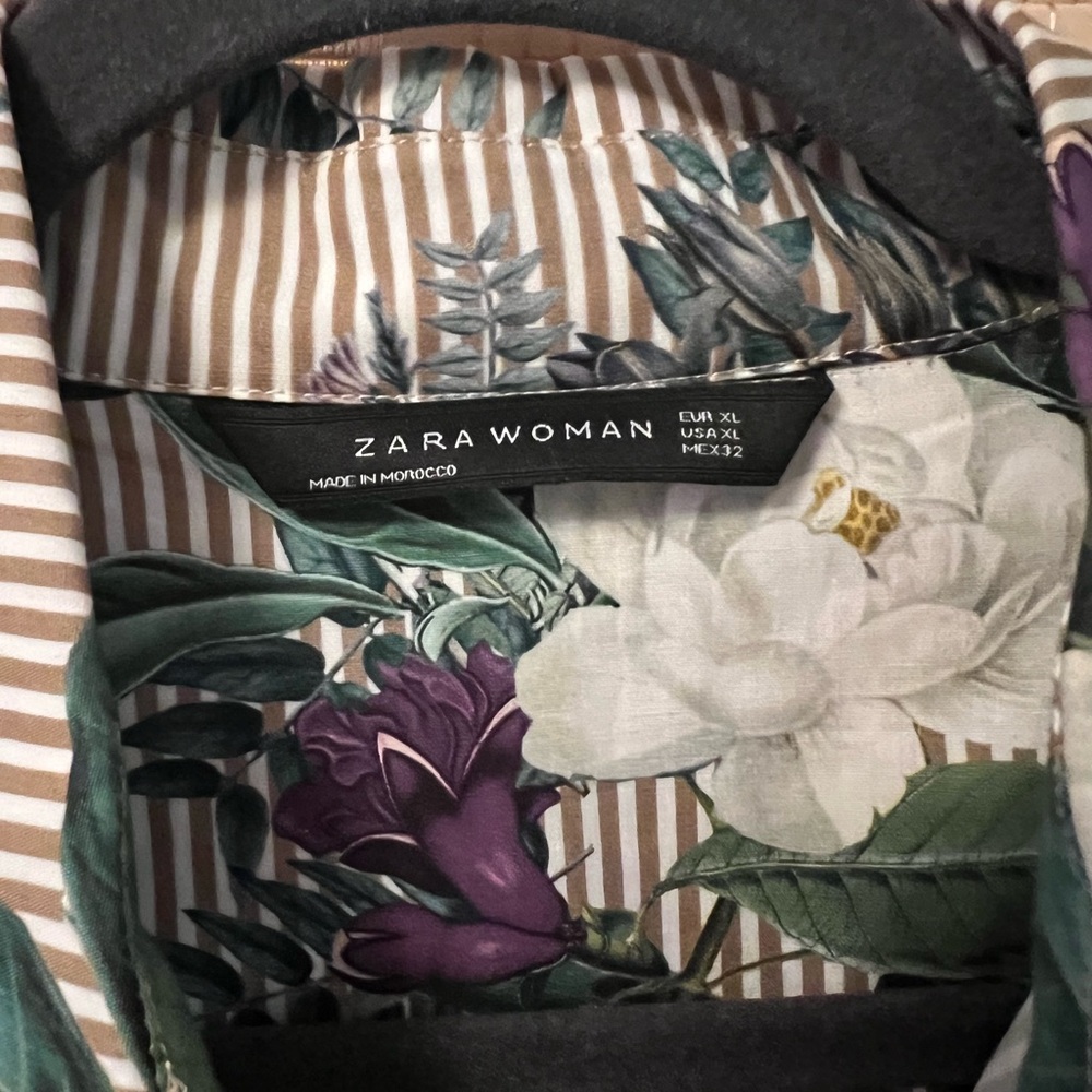 Shirtdress w/ crisp lines & floral purple, white & deep green & brown stripes. - Picture 5 of 5